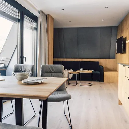- Boutique 4* Герлос