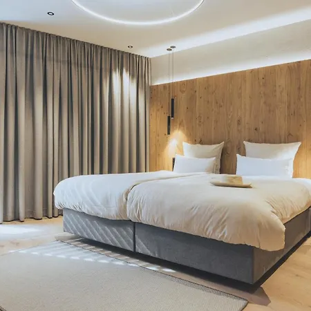 - Boutique 4* Герлос