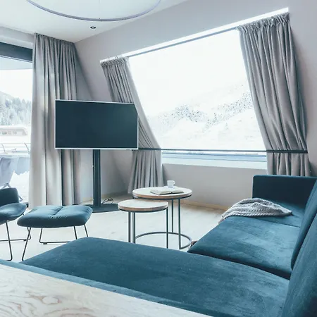 - Boutique 겔로스