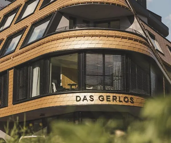 - Boutique Szálloda 4*