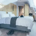 - Boutique Hotel 4*